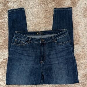 Lee Jeans